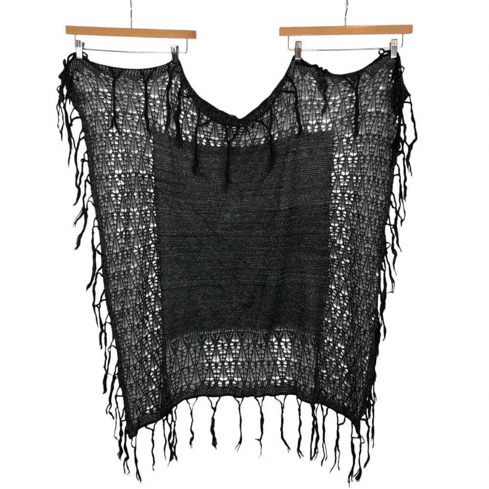 Sleeping on‎ Snow Anthropologie Metallic Chunky Knit Fringe Square Scarf Shawl